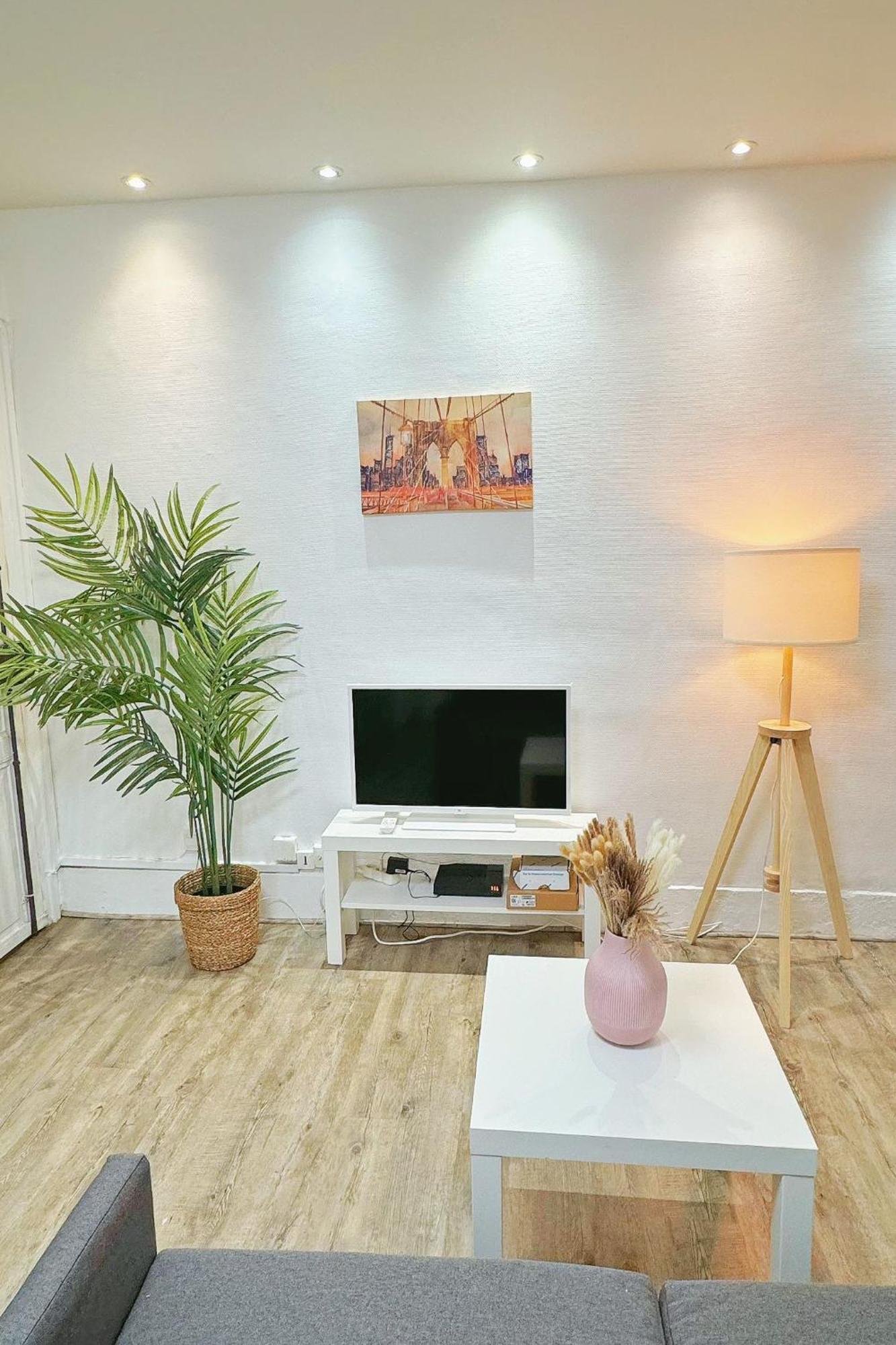 2 Minutes Metro Pasteur Paris 15Th Cosy Apartment Free Parking Bagian luar foto